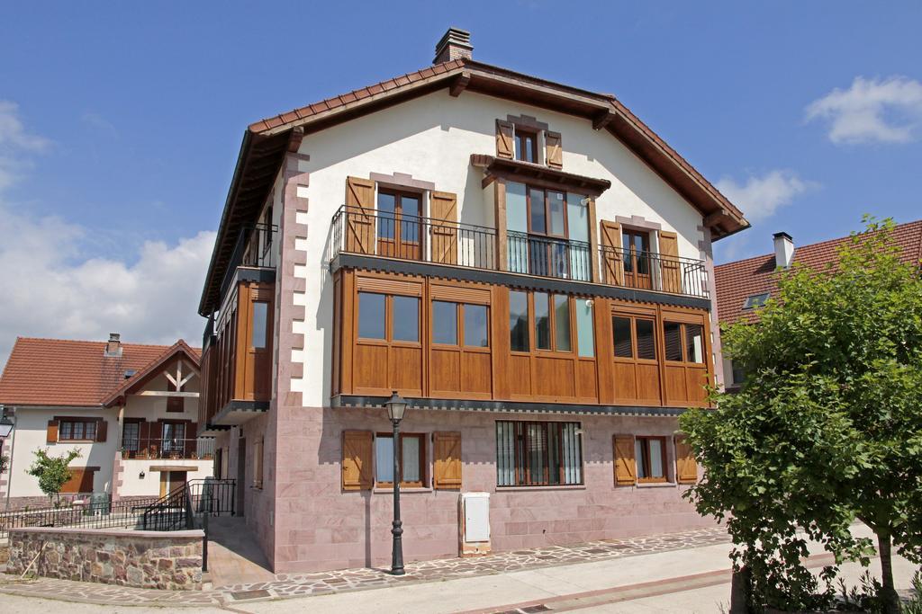 Apartamentos Irati Garralda Exterior photo